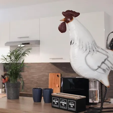 Happy With Private Parking 아파트